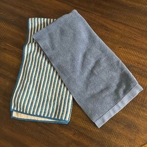 2 Norwex hand towels
